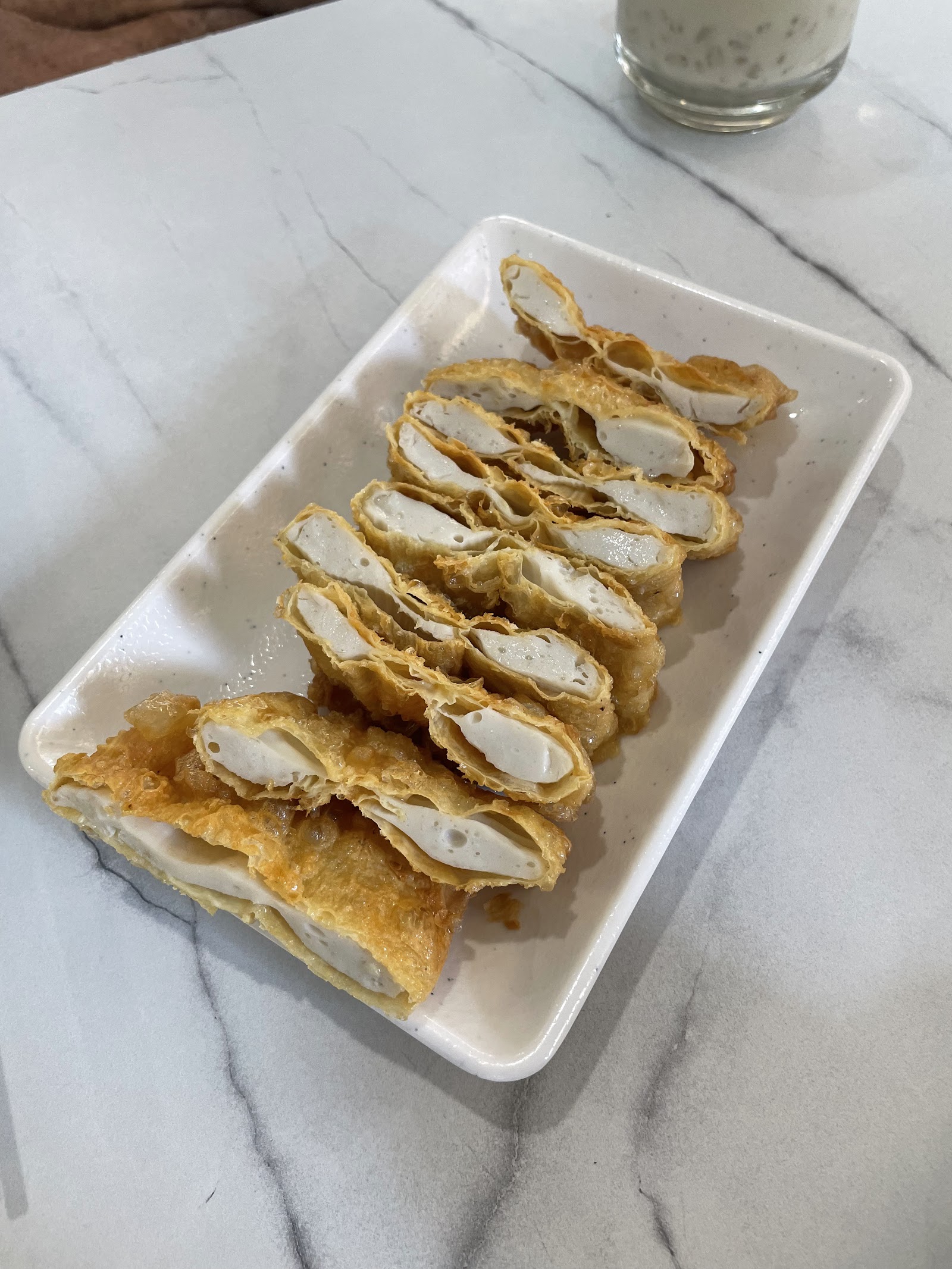 Fish In Bowl Restaurant • 鱼你见面 10
